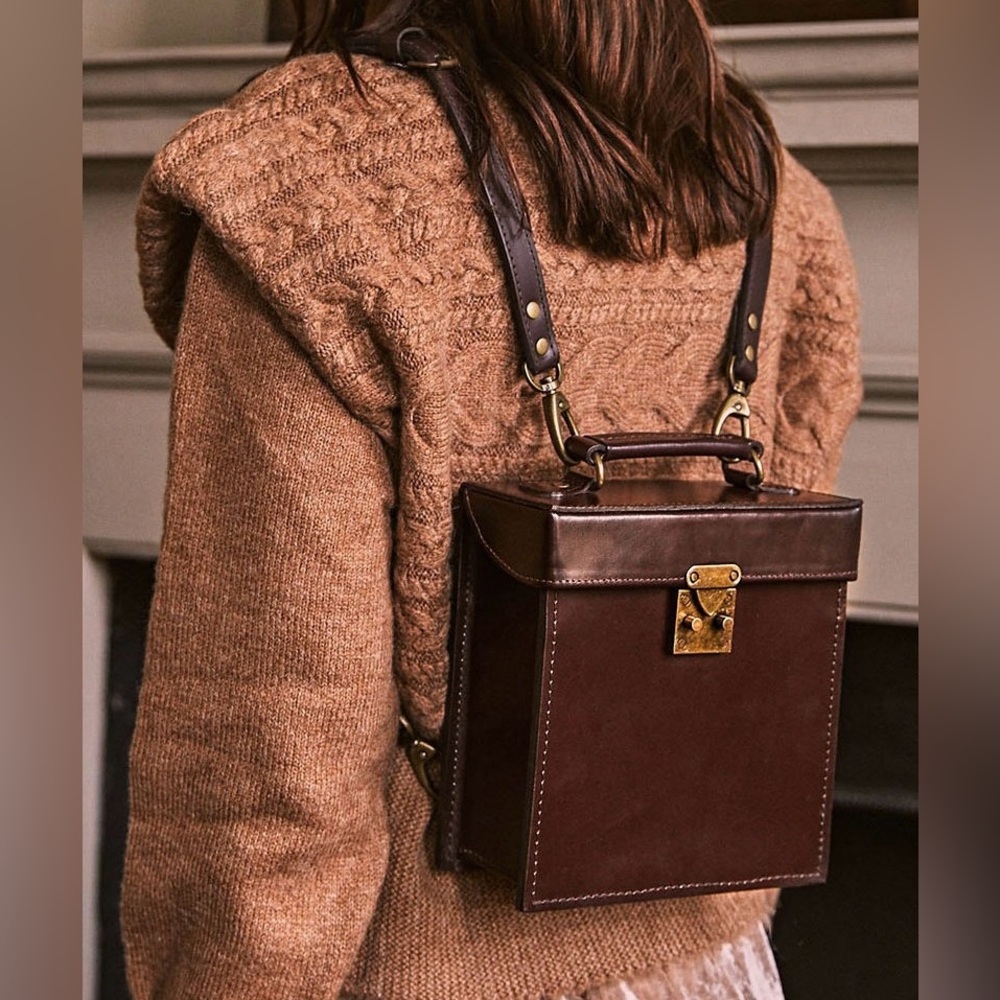 Beara Beara Lila Backpack / Crossbody Bag